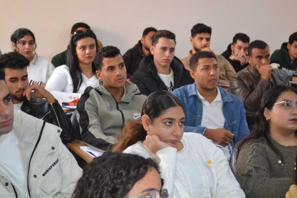 شرح عملي داخل المركز العلمي ببني سويف